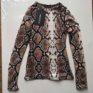 Snake print long sleeve tee shirt